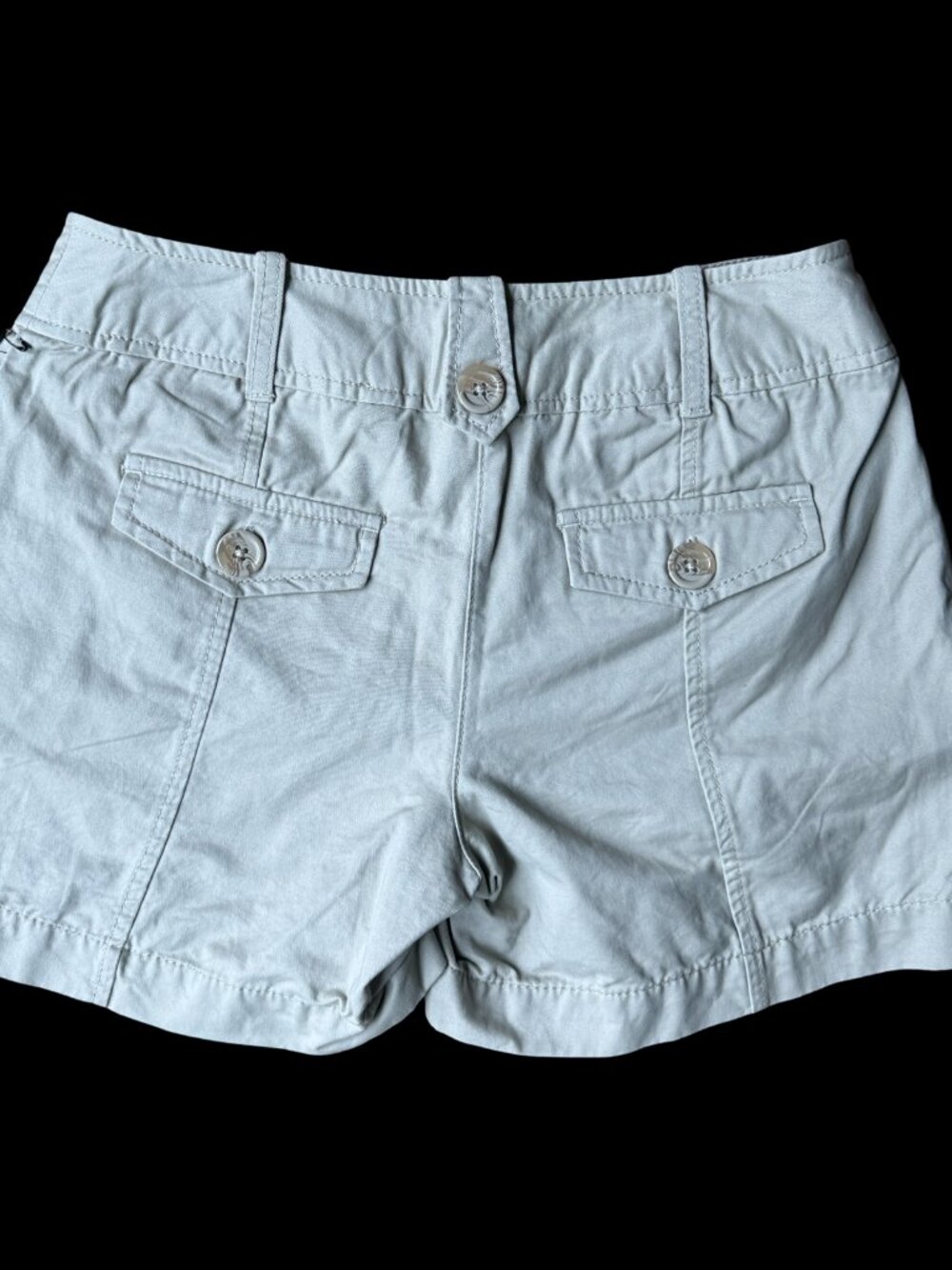 Willi Smith Women's Khaki Shorts with Pockets NWT Sz 6